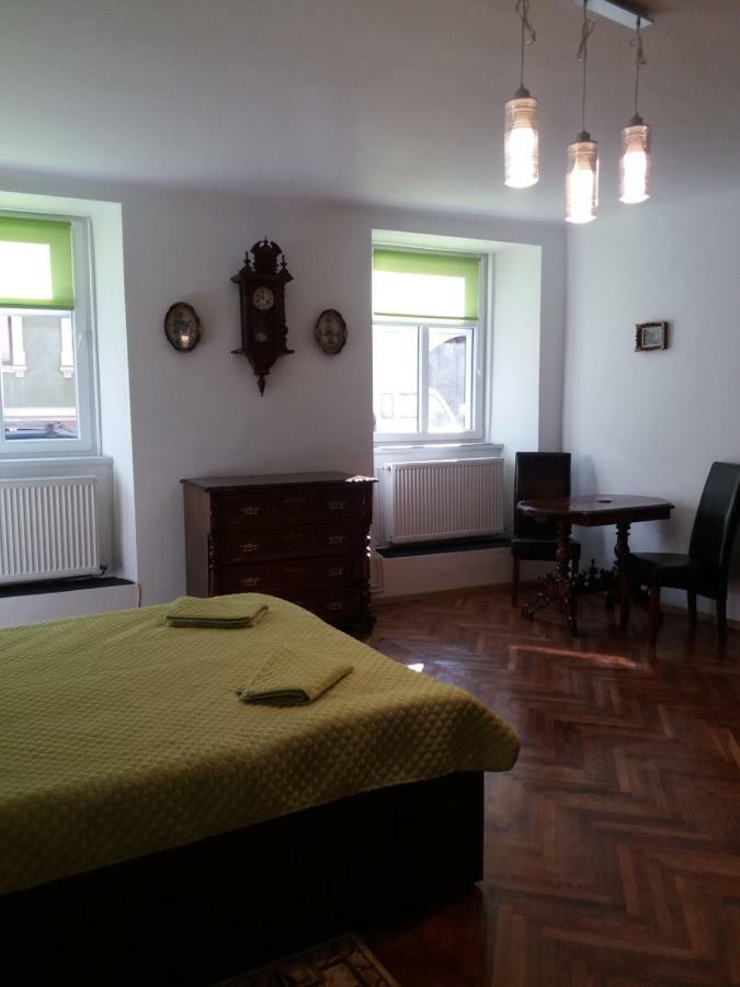 Charming Downtown Studio Braşov Eksteriør billede